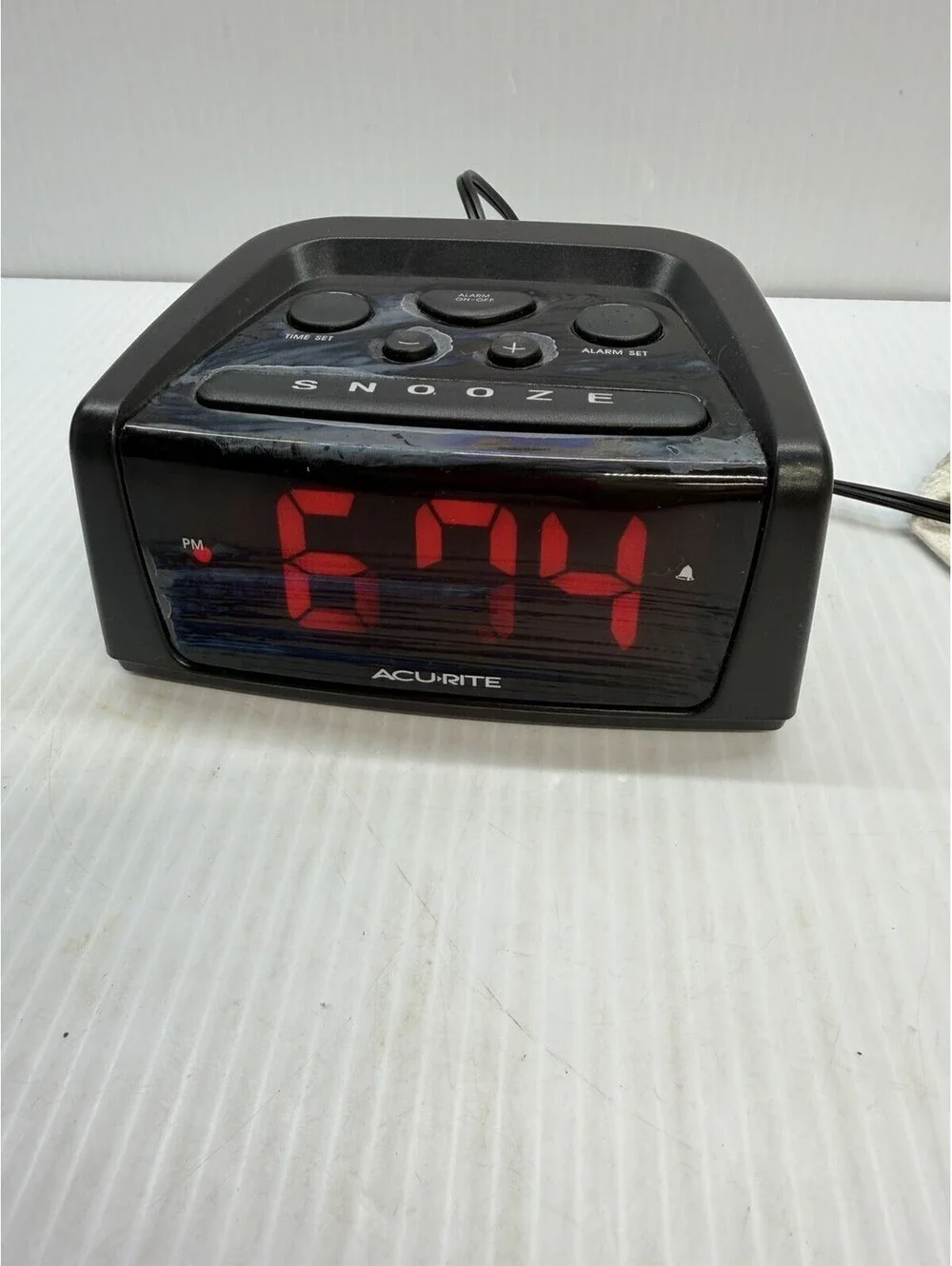 Acu-Rite 13019 Intertek Time Alarm Clock With Adjustable Volume And Brightness